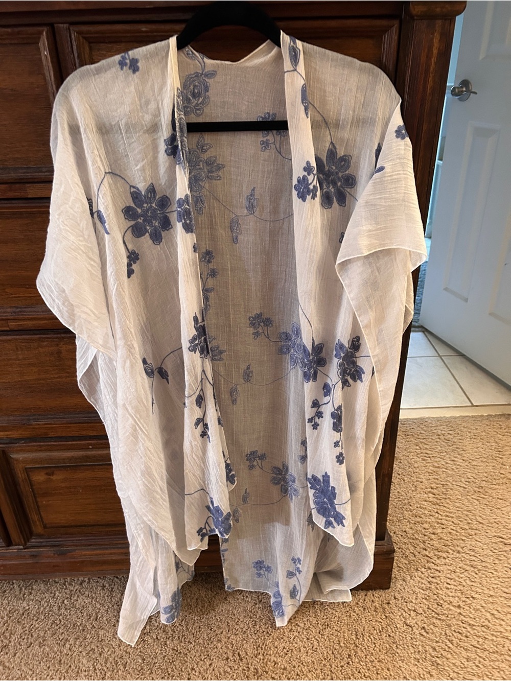 Lightweight Sheer Floral Kimono - White with Blue Flowers